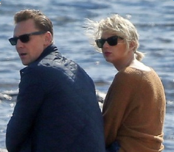 抖森霉霉雨露均沾表情包无水印高清版